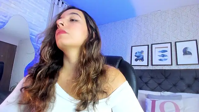 Snapshot of emma__smith1 chatting on February 2025 12:28:01 PM emma smith1 online show from February 2025 12:28:01 PM