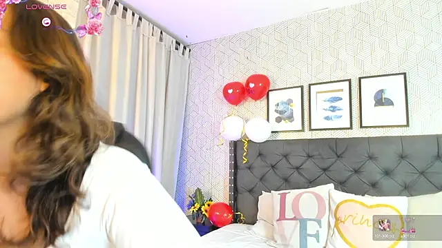 Snapshot of emma__smith1 chatting on February 2025 12:27:01 PM emma smith1 online show from February 2025 12:27:01 PM