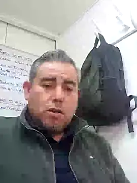 Snapshot of Manolete007x chatting on October 2025 10:17:01 PM Manolete007x online show from October 2025 10:17:01 PM