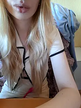 Snapshot of Elza_kom chatting on October 2025 02:19:01 AM Elza kom online show from October 2025 02:19:01 AM