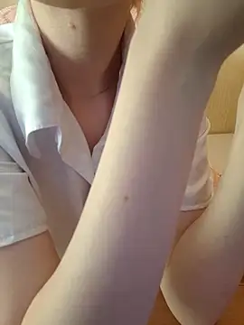 Snapshot of Elza_kom chatting on November 2025 05:09:01 AM Elza kom online show from November 2025 05:09:01 AM