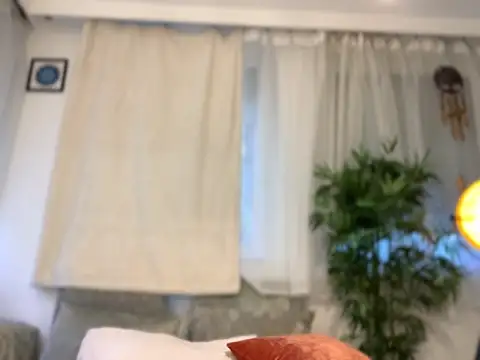 Snapshot of Malena525 chatting on October 2025 05:27:01 AM Malena525 online show from October 2025 05:27:01 AM