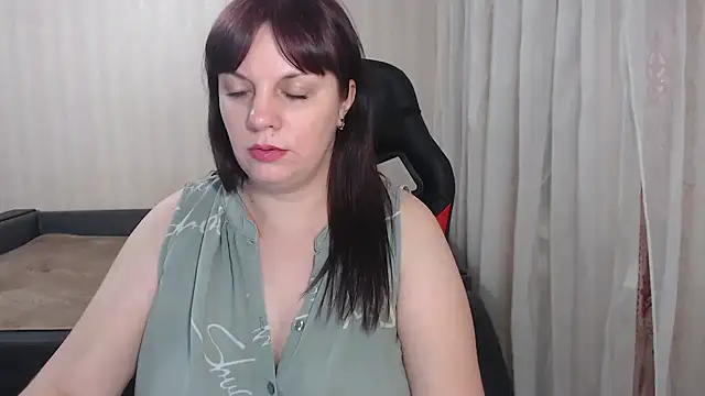 Jane Luste online show from March 2025 04:01:01 PM