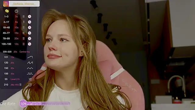 Snapshot of _Stefanie_Collins_ chatting on January 2025 09:54:01 PM Stefanie Collins online show from January 2025 09:54:01 PM