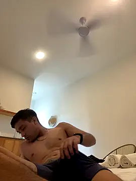 Snapshot of Magicerosxx69 chatting on October 2025 09:36:01 PM Magicerosxx69 online show from October 2025 09:36:01 PM