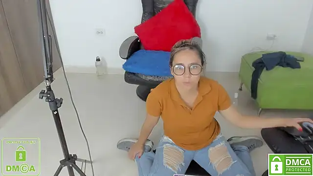 isa loves cum online show from December 2024 03:38:02 AM