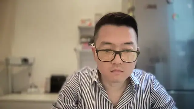 Snapshot of wangjian2324 chatting on March 2025 06:54:01 PM wangjian2324 online show from March 2025 06:54:01 PM