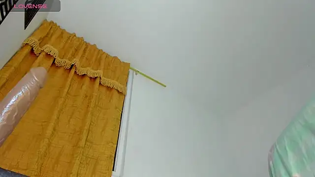 Snapshot of Bigdickgirls_02 chatting on December 2024 06:09:02 AM Bigdickgirls 02 online show from December 2024 06:09:02 AM