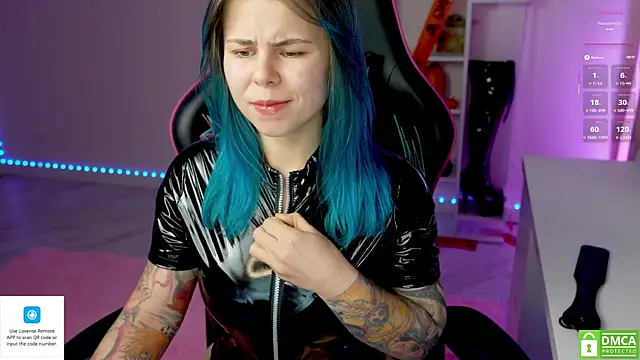 Snapshot of Latex_Kitty chatting on October 2025 03:44:02 PM Latex Kitty online show from October 2025 03:44:02 PM