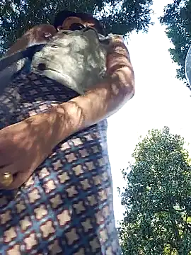 Snapshot of Exhibitionsplit chatting on October 2025 10:16:02 AM Exhibitionsplit online show from October 2025 10:16:02 AM