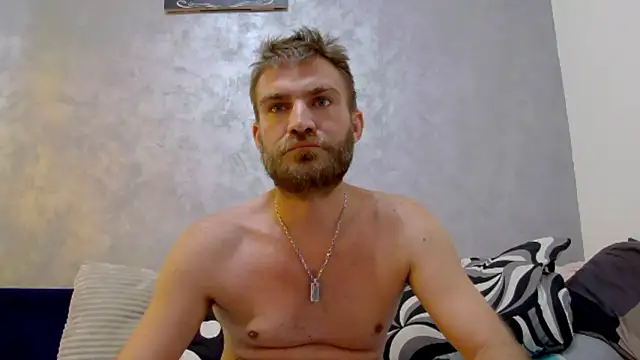 Snapshot of 10in_deluxe chatting on September 2025 07:00:01 AM 10in deluxe online show from September 2025 07:00:01 AM