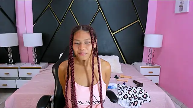 Snapshot of Naomi_Tylers chatting on October 2025 02:13:02 PM Naomi Tylers online show from October 2025 02:13:02 PM