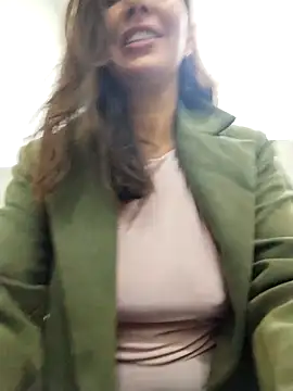 Snapshot of scarlett_moore chatting on February 2025 12:08:02 AM scarlett moore online show from February 2025 12:08:02 AM