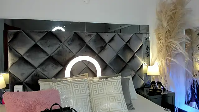 Snapshot of sofhiaa_adaams chatting on October 2025 10:10:01 PM sofhiaa adaams online show from October 2025 10:10:01 PM