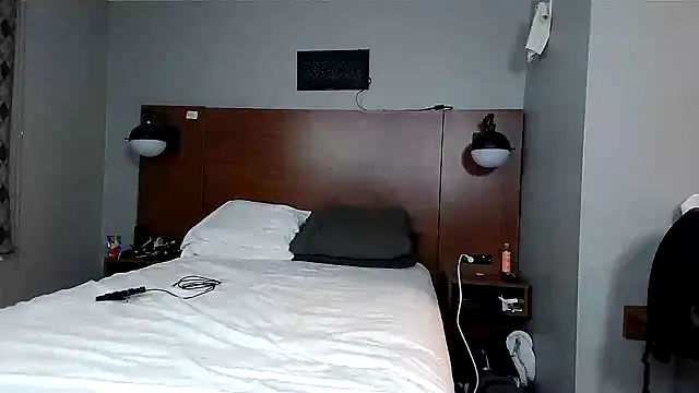 kittykat 1999xh online show from December 2024 03:52:02 AM