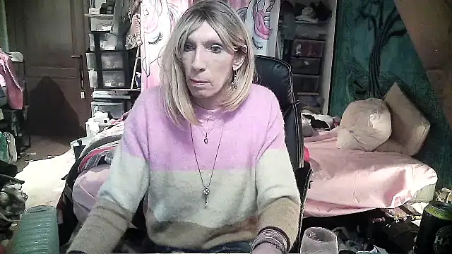 Ombeline1 online show from February 2025 04:22:01 PM