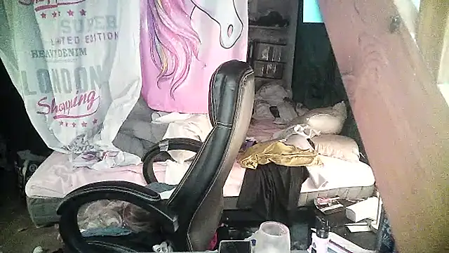 Ombeline1 online show from February 2025 09:54:01 PM