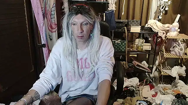 Ombeline1 online show from September 2025 03:06:02 AM