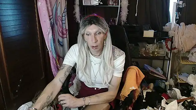 Ombeline1 online show from October 2025 04:29:02 PM