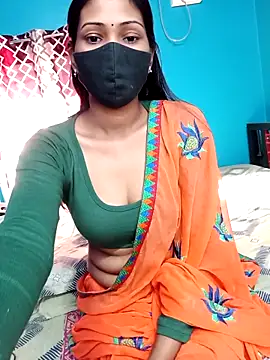 Snapshot of Triha_18 chatting on October 2025 09:09:01 AM Triha 18 online show from October 2025 09:09:01 AM