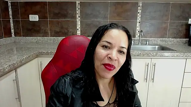 Snapshot of Lizeth_Bels chatting on March 2025 05:49:02 PM Lizeth Bels online show from March 2025 05:49:02 PM