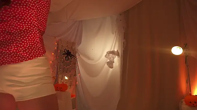 Snapshot of arizonasunrise chatting on October 2025 08:00:02 PM arizonasunrise online show from October 2025 08:00:02 PM