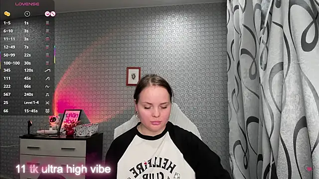 Snapshot of flower_sarah_ chatting on October 2025 09:26:02 PM flower sarah online show from October 2025 09:26:02 PM