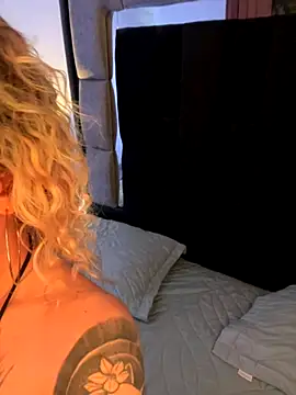 Snapshot of Bonnie_vega chatting on November 2025 09:15:02 PM Bonnie vega online show from November 2025 09:15:02 PM