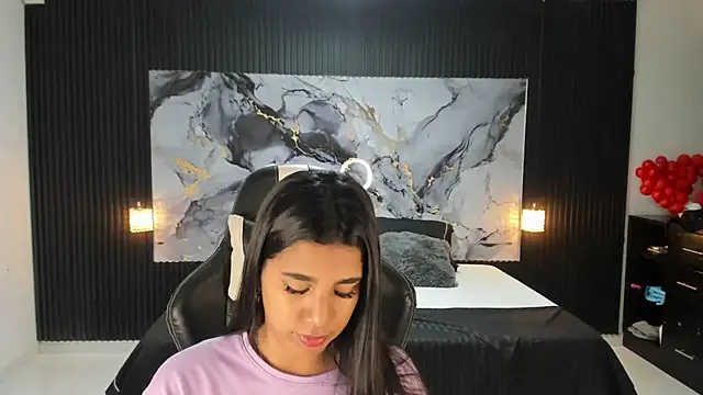 Ivy 16 online show from February 2025 12:03:02 PM