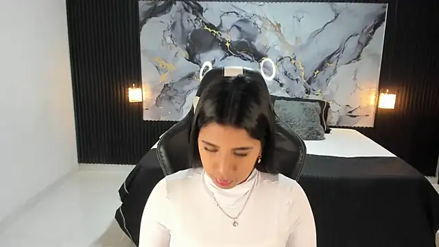 Ivy 16 online show from February 2025 11:58:01 AM