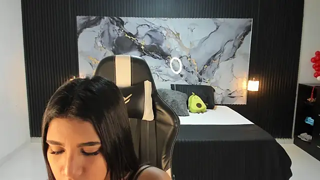 Ivy 16 online show from March 2025 12:05:02 PM