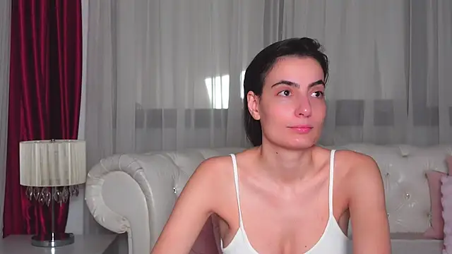 NinaCrystal1 online show from December 2024 07:47:01 AM