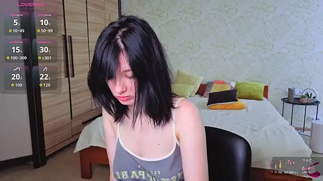 Snapshot of JulisSweet chatting on November 2025 08:03:01 AM JulisSweet online show from November 2025 08:03:01 AM