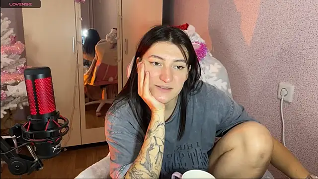 Katrin  kiss online show from December 2024 04:08:02 PM