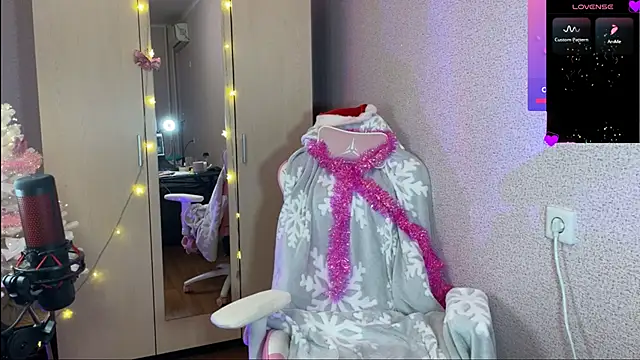 Katrin  kiss online show from December 2024 07:11:02 PM