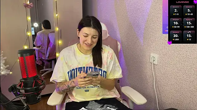 Katrin  kiss online show from January 2025 07:51:02 PM