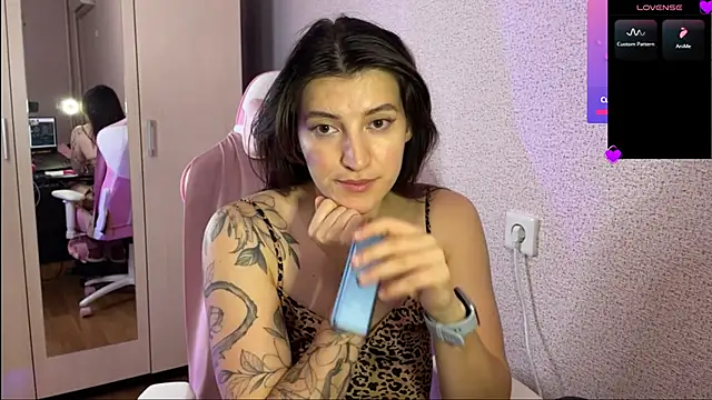 Katrin  kiss online show from January 2025 08:51:02 PM