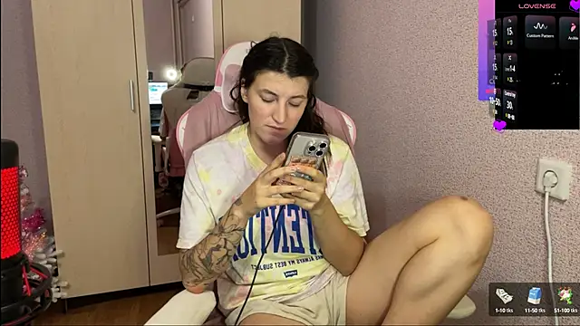 Katrin  kiss online show from January 2025 02:57:01 PM