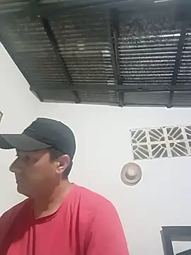 Snapshot of walwan85 chatting on November 2025 08:58:01 AM walwan85 online show from November 2025 08:58:01 AM