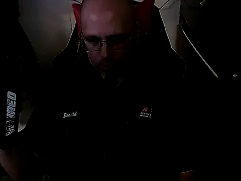 Snapshot of KrazyLegz chatting on October 2025 11:14:01 PM KrazyLegz online show from October 2025 11:14:01 PM