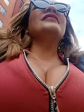 Afroditecash online show from October 2025 06:16:01 PM