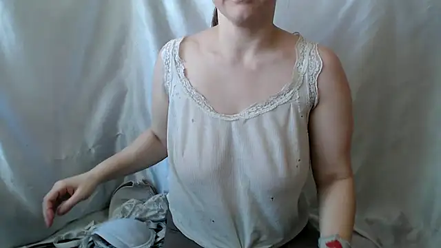 Snapshot of Burberrry_ chatting on March 2025 08:02:02 AM Burberrry online show from March 2025 08:02:02 AM