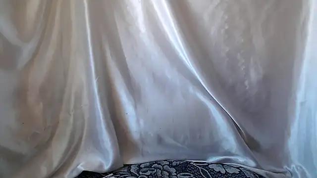 Snapshot of Burberrry_ chatting on March 2025 05:06:02 AM Burberrry online show from March 2025 05:06:02 AM