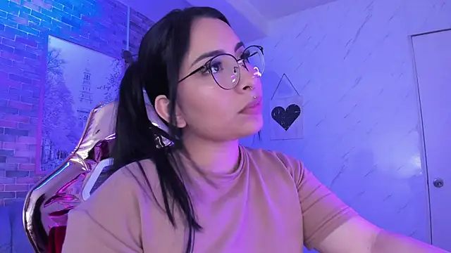 miah b online show from March 2025 04:47:01 AM