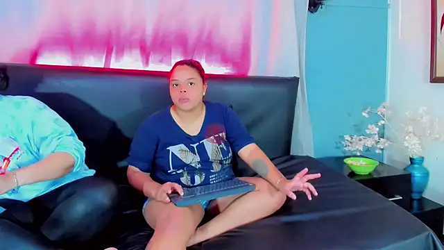 brunnette hot online show from February 2025 11:11:02 AM