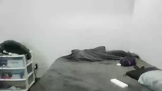 Iliketocooksquirt25 online show from September 2025 01:09:02 AM