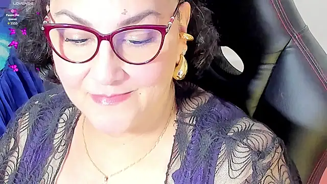 cataleya mom online show from October 2025 01:03:02 AM