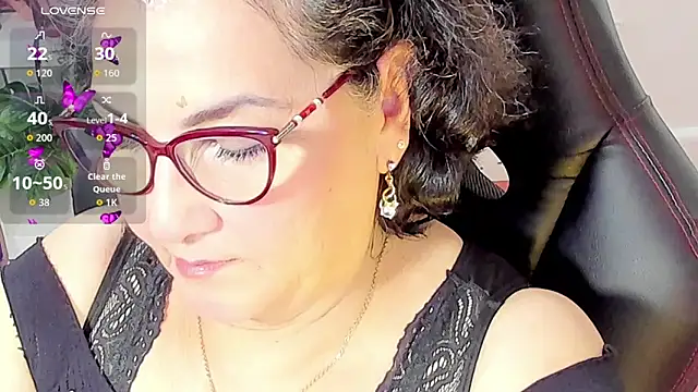 cataleya mom online show from October 2025 01:33:02 AM