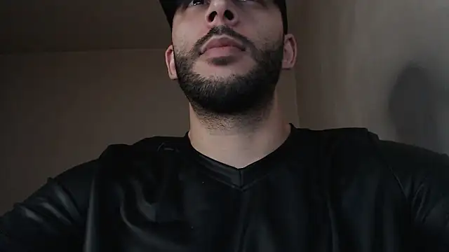 Snapshot of henryaxe chatting on September 2025 09:51:01 PM henryaxe online show from September 2025 09:51:01 PM