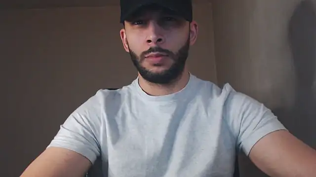 Snapshot of henryaxe chatting on September 2025 11:48:01 AM henryaxe online show from September 2025 11:48:01 AM